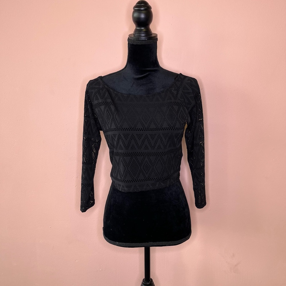 SOLD‼️ NWT Forever21 Mesh Crop Top Sz L